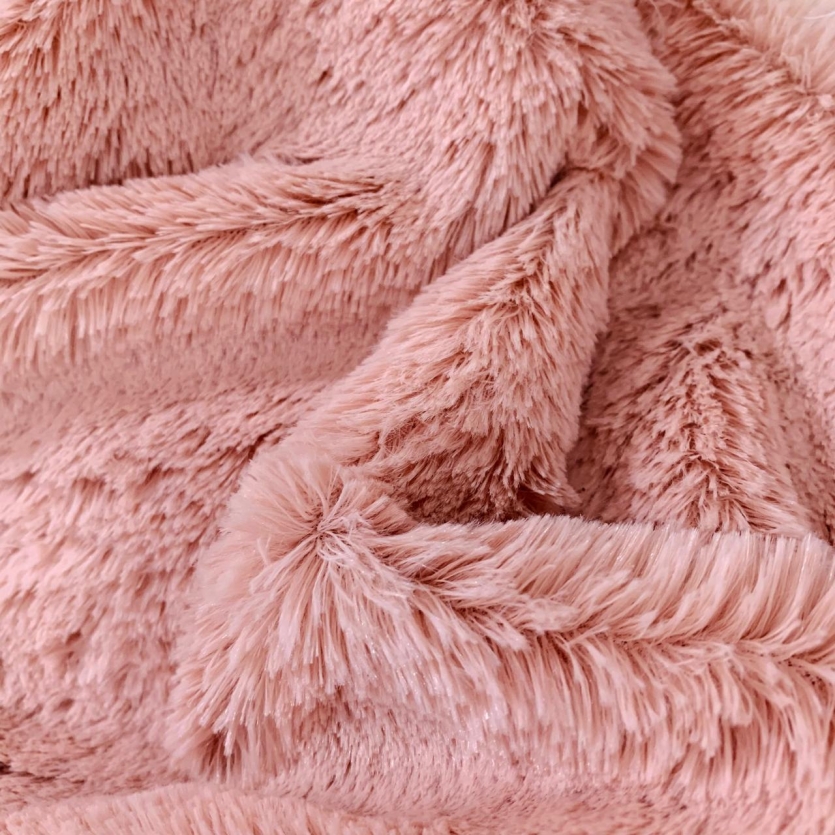 Pelúcia pelo médio Rose 1,50 de largura